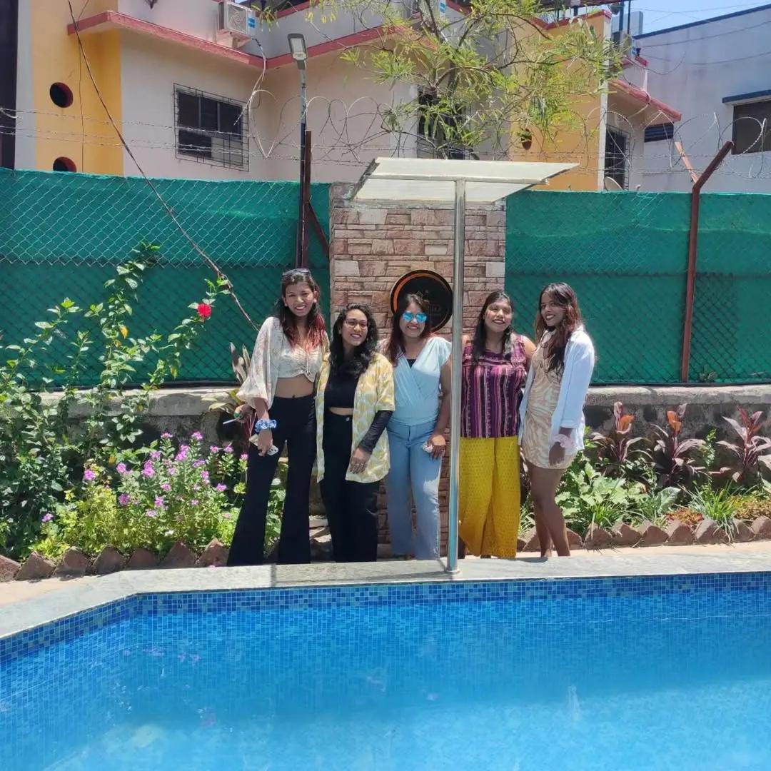 Govind Villa - 3Bhk Penthouse Suite With Pool Splash Lonavala Buitenkant foto